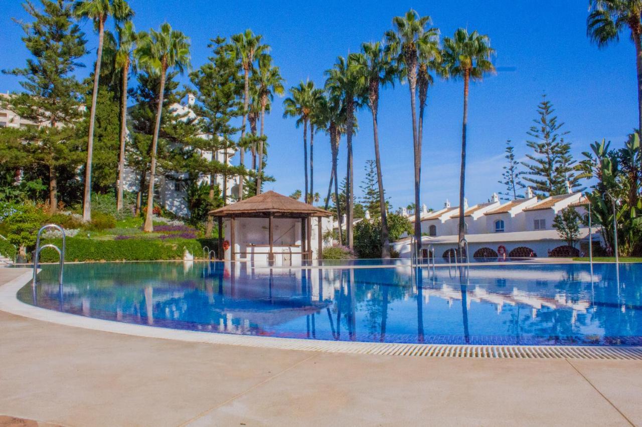 Benalgolf Lovely Apartment In Benalmadena With Sea Views, Excellent Wifi Connection, Private Backyard With Bbq エクステリア 写真