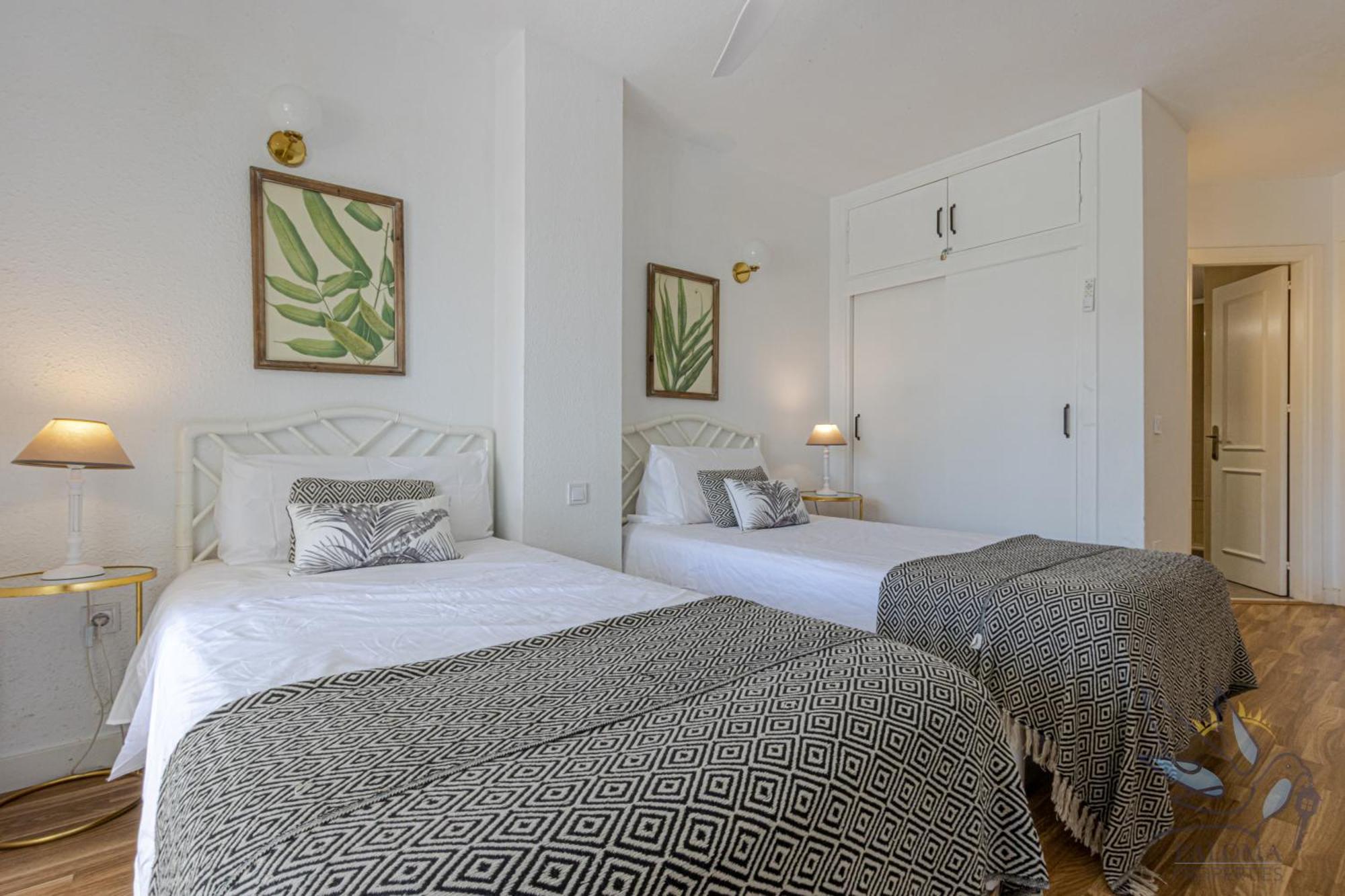Benalgolf Lovely Apartment In Benalmadena With Sea Views, Excellent Wifi Connection, Private Backyard With Bbq エクステリア 写真