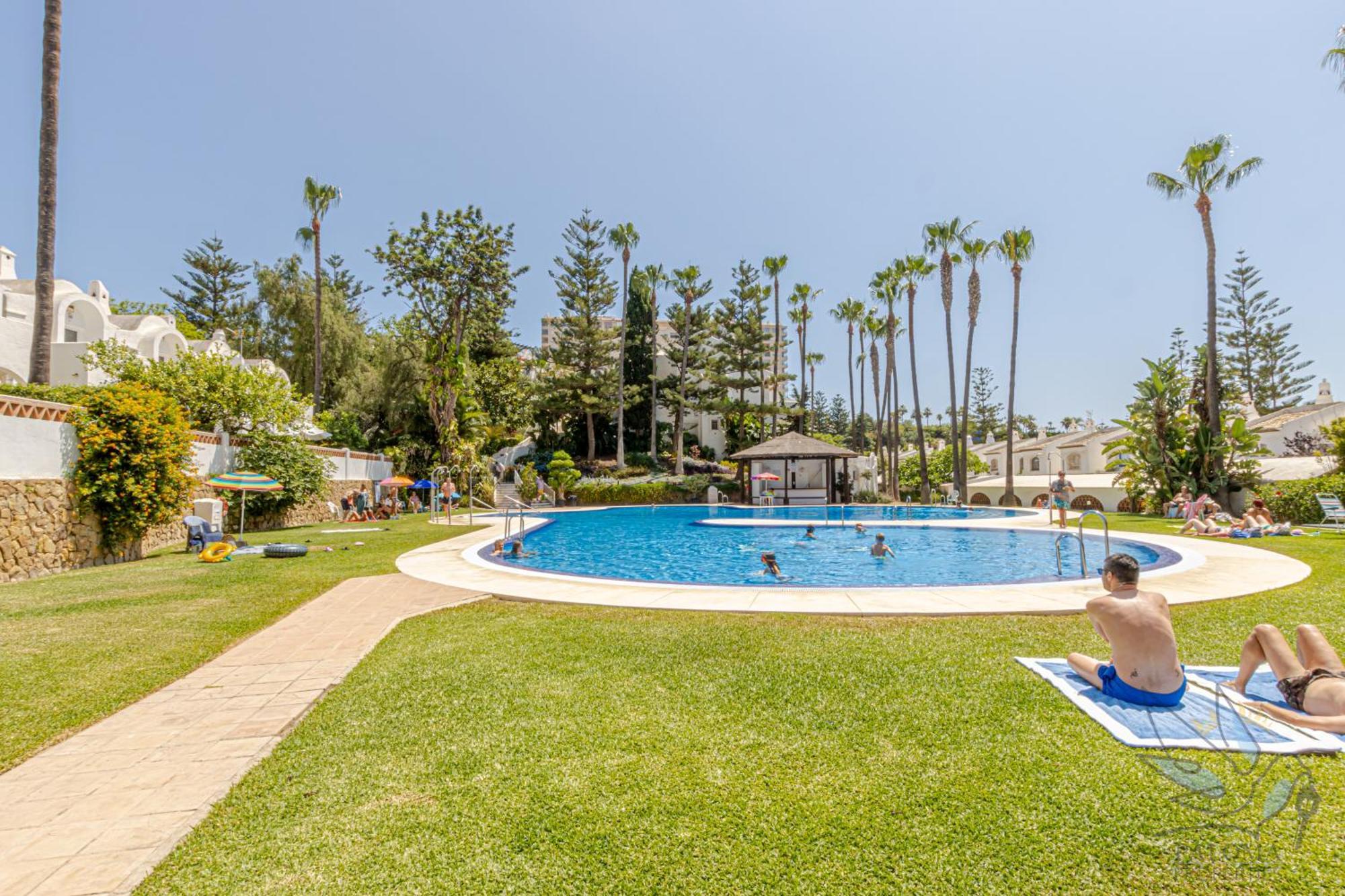 Benalgolf Lovely Apartment In Benalmadena With Sea Views, Excellent Wifi Connection, Private Backyard With Bbq エクステリア 写真