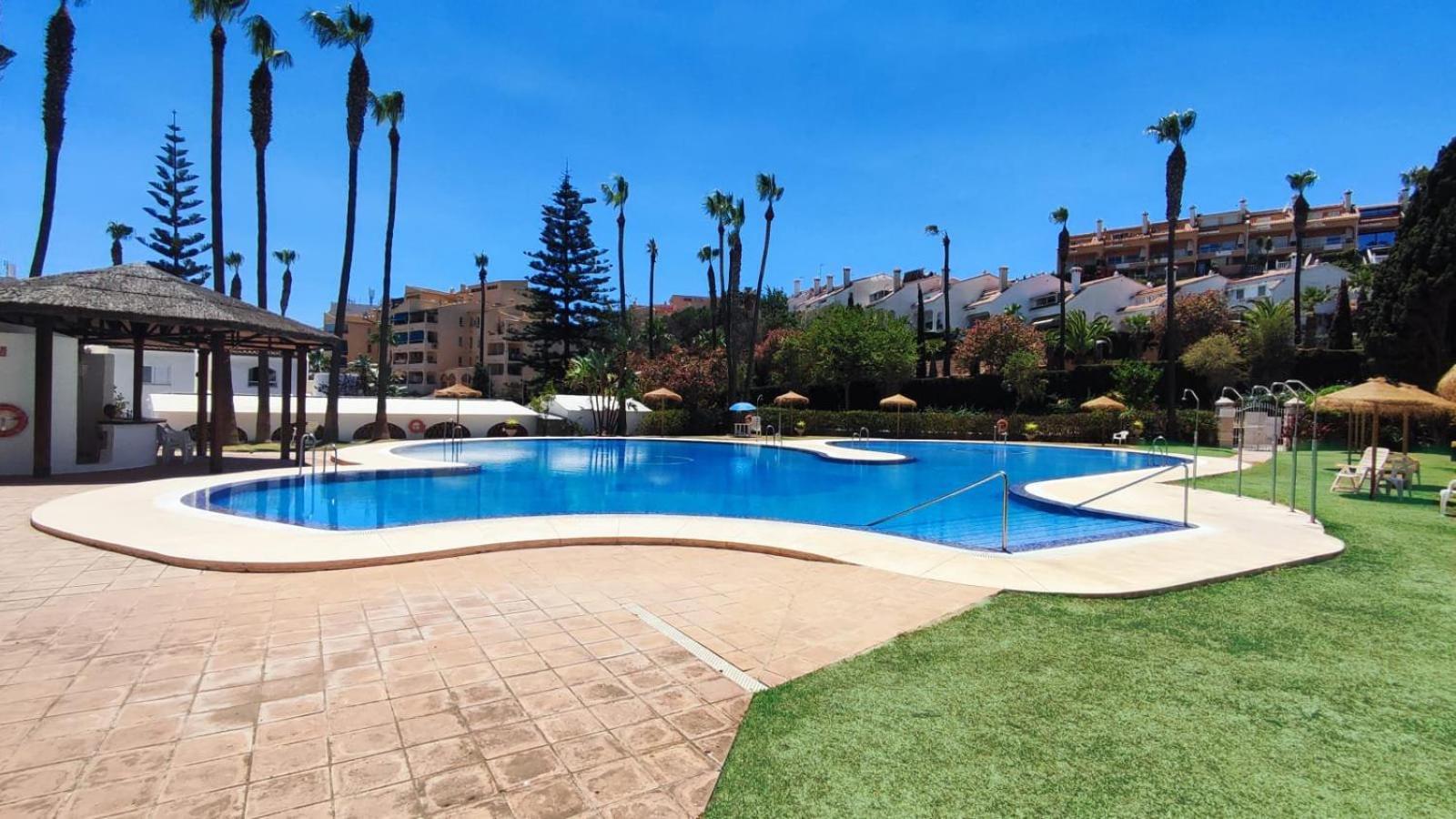 Benalgolf Lovely Apartment In Benalmadena With Sea Views, Excellent Wifi Connection, Private Backyard With Bbq エクステリア 写真
